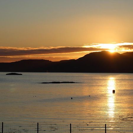 The Loft At Strathardle - Lochside Apartment, Isle Of Skye Dunvegan  Eksteriør billede